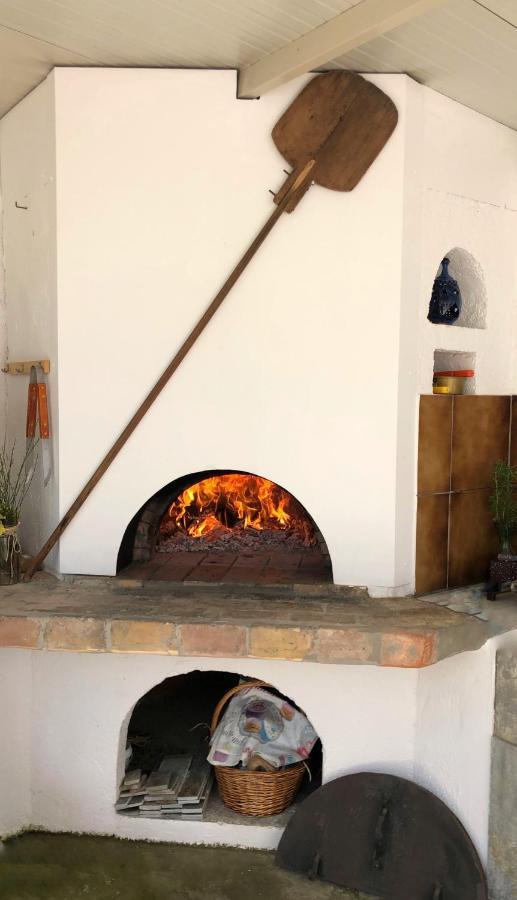 Elia'S House Traditional & Cozy By 8Essentially 칼리베스 외부 사진